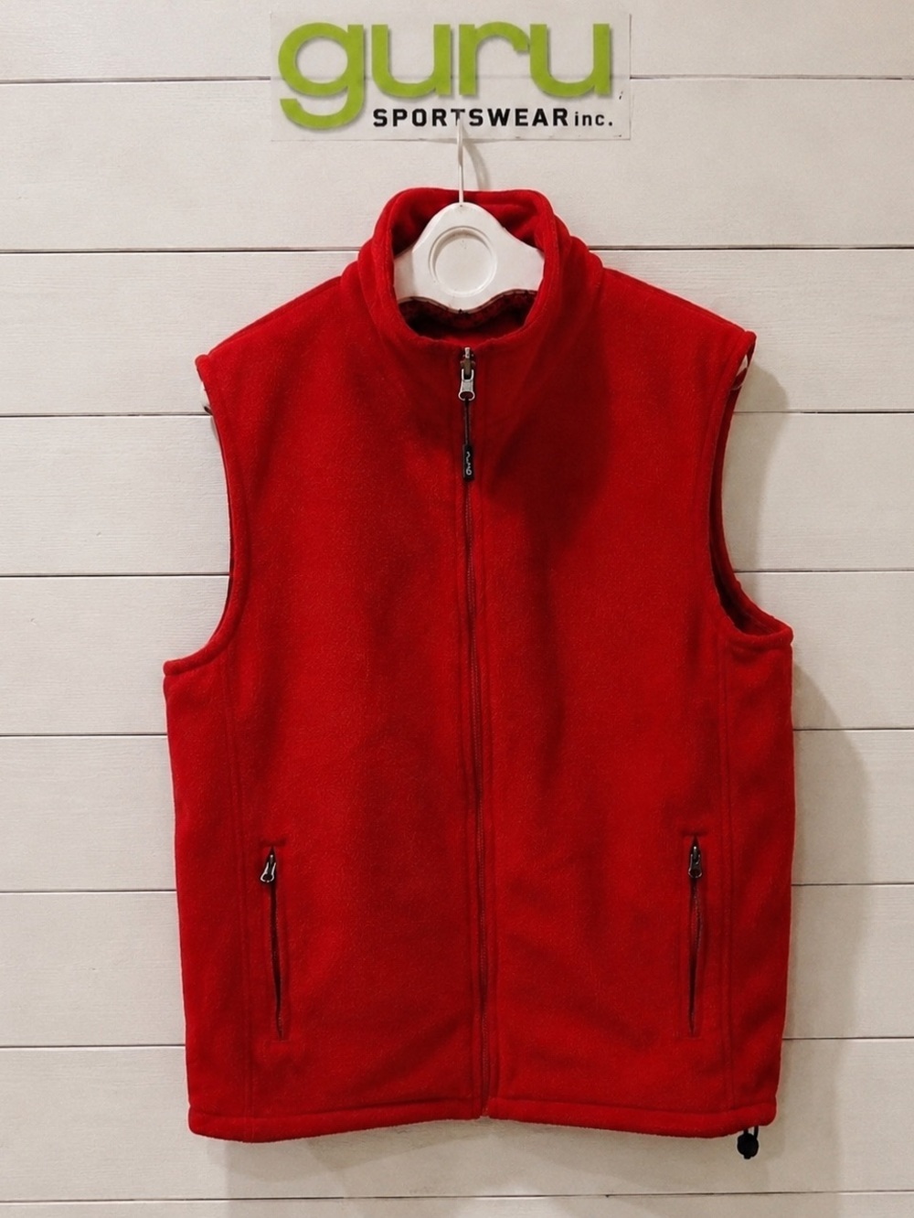 GURU Red Fleece Vest Size L Sleeveless Zip-Up Lightweight NWT